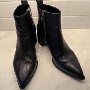 Everlane Boss Boots Pebbled Leather